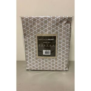 New Queen Size Madison Park Sheet Set